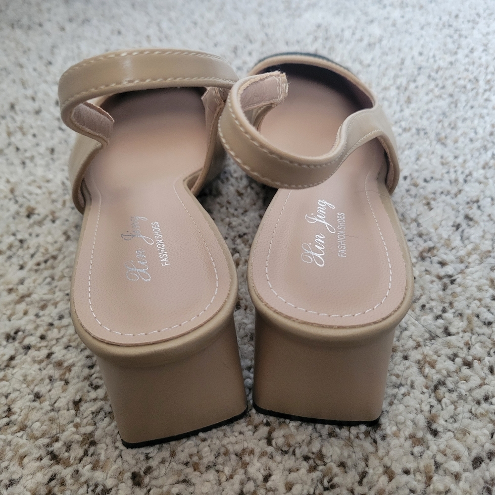 Colorblock Slingbacks - Picture 4 of 6